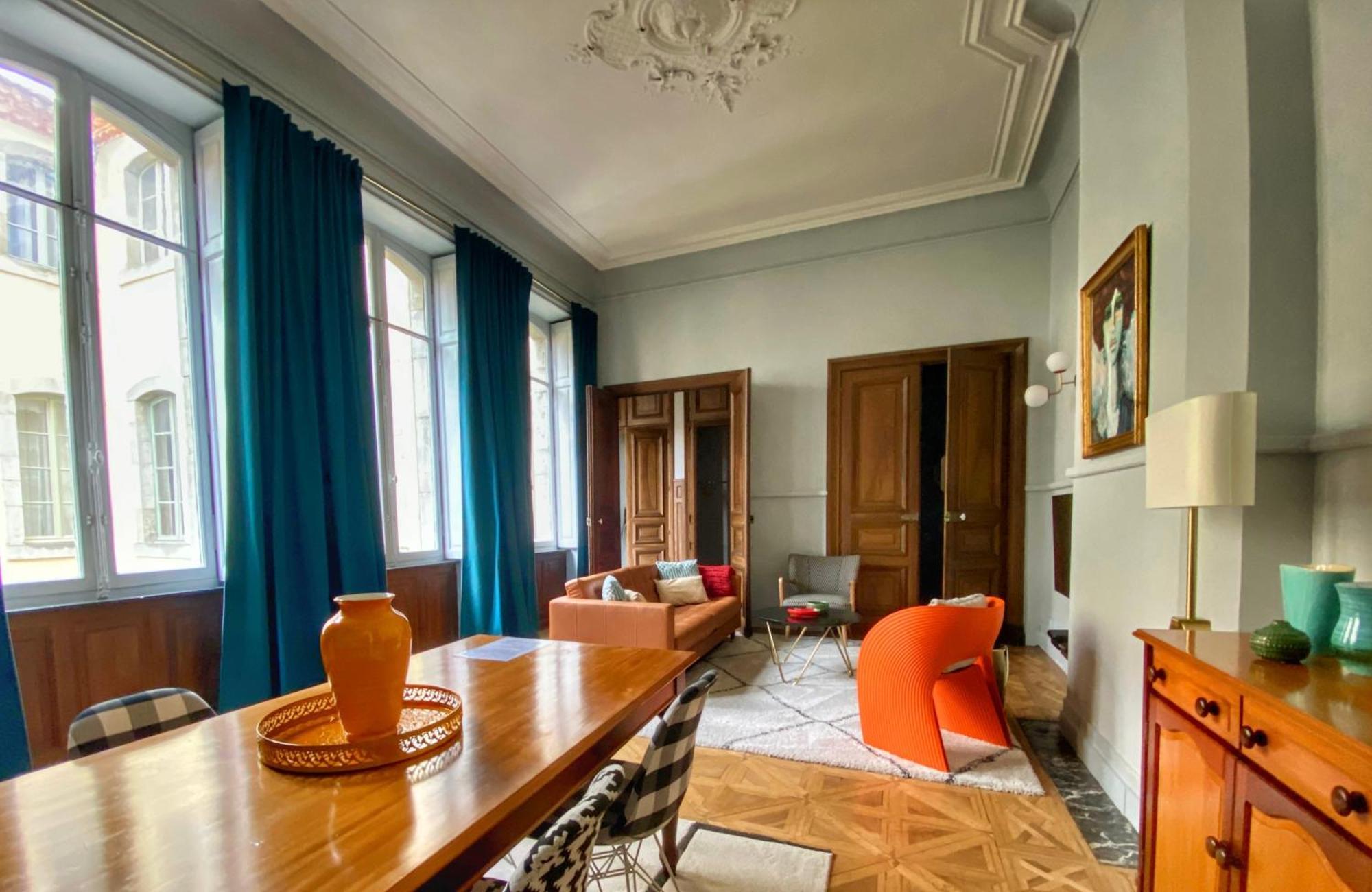 CARCASSONNE HISTORIC DUPLEX 4 star air conditioned APARTEMENT d`ÉGLANTINE Carcassonne Extérieur photo
